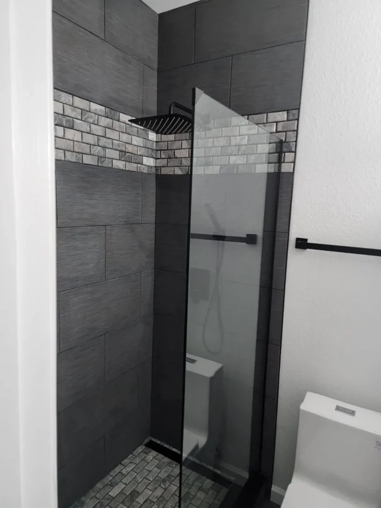 Single shower glass panel